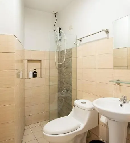 St. Marvin Makati M205 Apartamento *